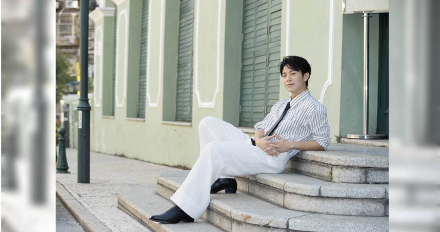 韋禮安遠赴香港旺角與澳門實地拍攝，共譜音樂短詩影集《旺角戀曲》。（圖／索尼音樂提供）