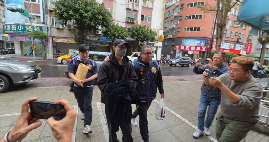 上銬畫面曝！王子捲逃兵案遭拘提　檢警不排除還有下波搜索