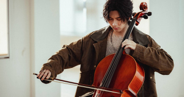 黃霆睿因車禍手部受傷，自爆會用周杰倫的新歌自主復健。（圖／相映音樂提供）