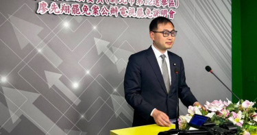 廖先翔推動18歲公民權修法進度，盼下修投票年齡至18歲。（圖／取自廖先翔臉書）