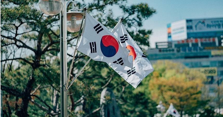 KOSPI 7日更一度衝上7500點歷史新高。（圖／unsplash）