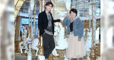 《覆活》巧搭約炮時事哏 王子曾與鄧麗欣互看過手機