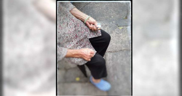 76歲老奶奶撿紙箱收入185元全捐 網友:向奶奶致敬!