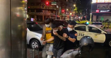 喝酒聊天突為10萬反目 移工遭同鄉怒砍3刀