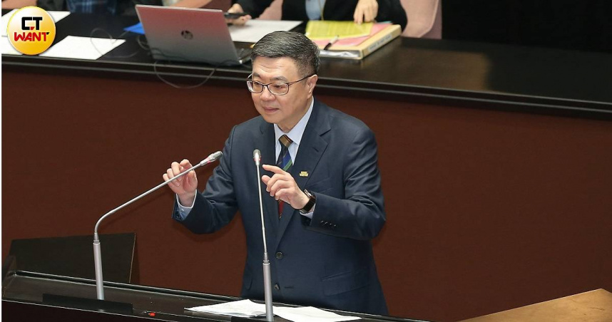 行政院長卓榮泰強調，政府有責任營造性別平等與暴力零容忍的社會，並要求各部會強化性別暴力防治意識。（圖／黃耀徵攝）