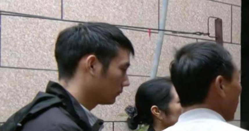 一場原本應該在「十一」黃金週舉行的婚禮，最終卻以荒誕的「3萬元擁抱費」收場。（圖／翻攝自微博）