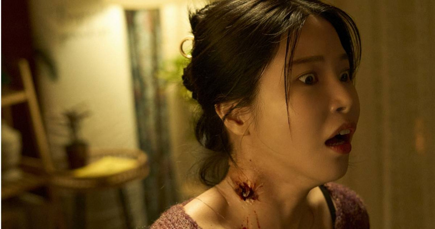 頌樂首度登上大銀幕，在《咒你》展現演技。（圖／華映娛樂）