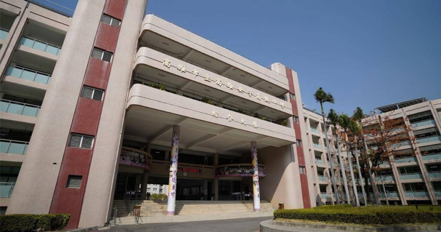 高雄女中。（圖／翻攝自Google Maps）