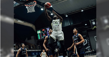 恩尼斯持球快攻上籃取分。（圖／夢想家提供）