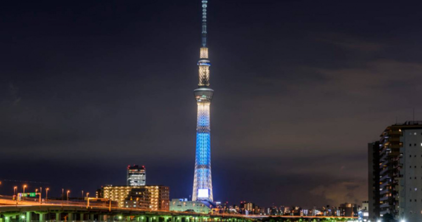 東京晴空塔電梯突停止，約20人受困。（圖／東京晴空塔官網）