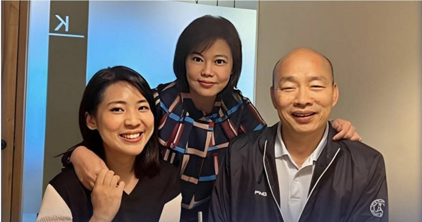 國民黨台北市議員游淑慧（中）表態支持立法院長韓國瑜（右）、國民黨立委徐巧芯（左）。（圖／翻攝游淑慧臉書）