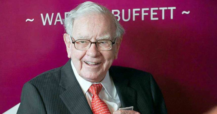 「股神」巴菲特（Warren Buffett）現年95歲，流傳他每日喝5罐可樂。（圖／達志／美聯社）