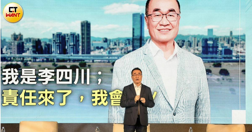 國民黨新北市長參選人李四川談及「無菸城市」政見，表態新北未來也可評估跟進。（圖／方萬民攝）
