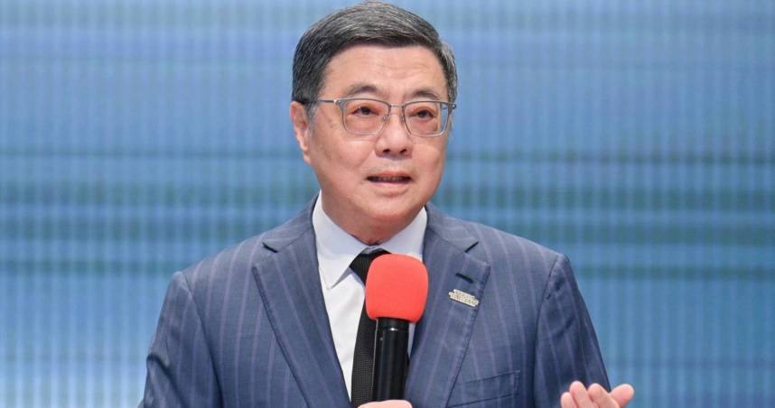 行政院長卓榮泰接受媒體訪問，回應立法院長韓國瑜以「腎虛」形容台灣民主的說法，強調行政院依法行使職權，並以「補藥」比喻回應韓國瑜的批評。（圖／翻攝自卓榮泰臉書）