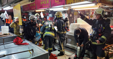 快訊/高雄菜市場傳沼氣中毒意外 3人被救出2人無生命跡象