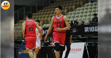 SBL新科MVP 謝宗融獨攬三⼤獎成本土最⼤贏家