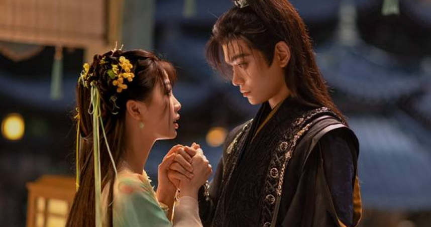 陸劇《永夜星河》由虞書欣（左）和丁禹兮（右）主演。（圖／愛爾達電視提供）