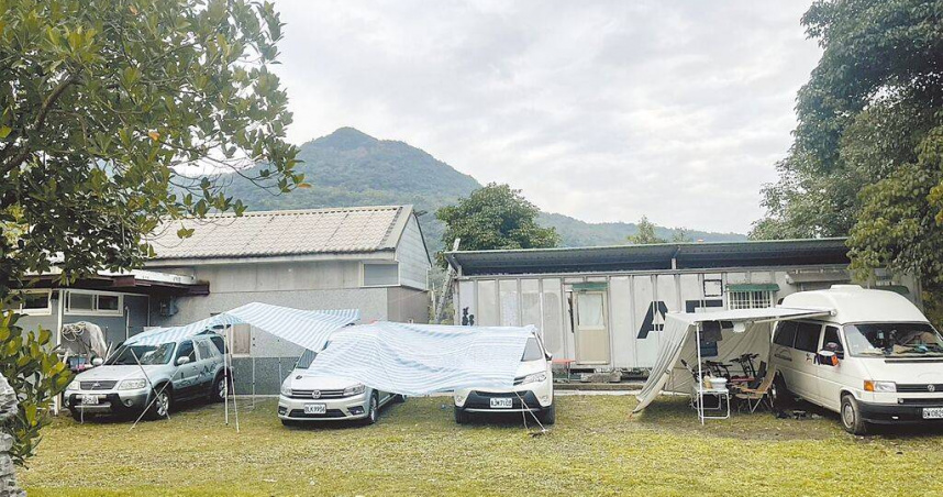 車宿法規嚴謹，一般玩家最常碰到的問題是購買二手廂型車改裝，許多國家持有安裝相關證明就能合法改裝上路，業者盼台灣能跟進。（圖／讀者提供／中國時報賴佑維桃園傳真）