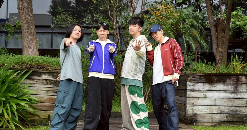 新興樂團「浪漫里」成員一尾（左起）、阿舍、魏斯理、歐易。（圖／三立提供）