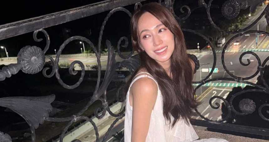 小薰遭爆拖欠牙醫款項。（圖／翻攝自Instagram@estherxun）