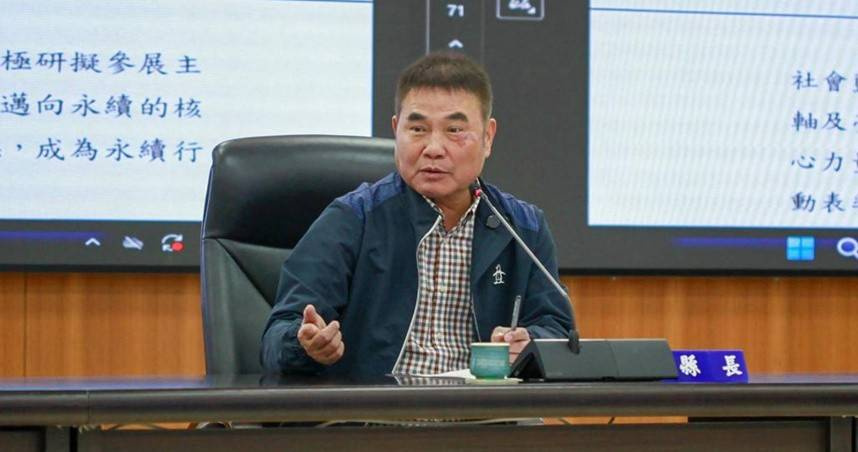 苗栗縣長鍾東錦表示，豪雨導致多地積淹水，縣府已提升應變等級並調派人力、設備進行排水與災情處理。（圖／報系資料庫）