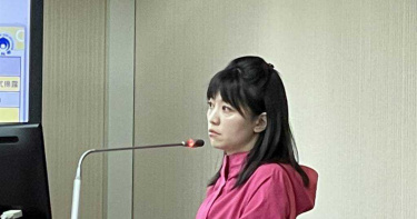 實坪制對槓!花敬群要求「尊重專業」 高嘉瑜回嗆了