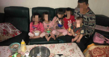 好心幫照顧女兒2年!前雇主爆「5寶爸打來討紅包」 惱羞嗆妻:要輸贏嗎