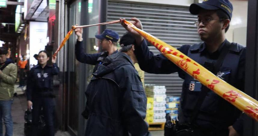 新竹縣竹東鎮24日傍晚傳出槍擊事件，在地黑幫「三環幫」創幫元老劉憲治因身中2槍、遭人斷掌後不治。（圖／翻攝畫面）