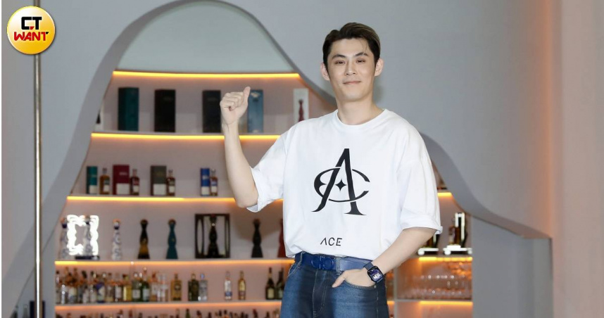 陳奕今出席新戲《男公館》開鏡。（圖／侯世駿攝）