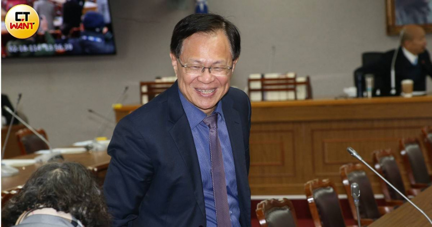 立委張啓楷強調黨內「雙黃」之爭實屬無稽之談。（圖／黃鵬杰攝）