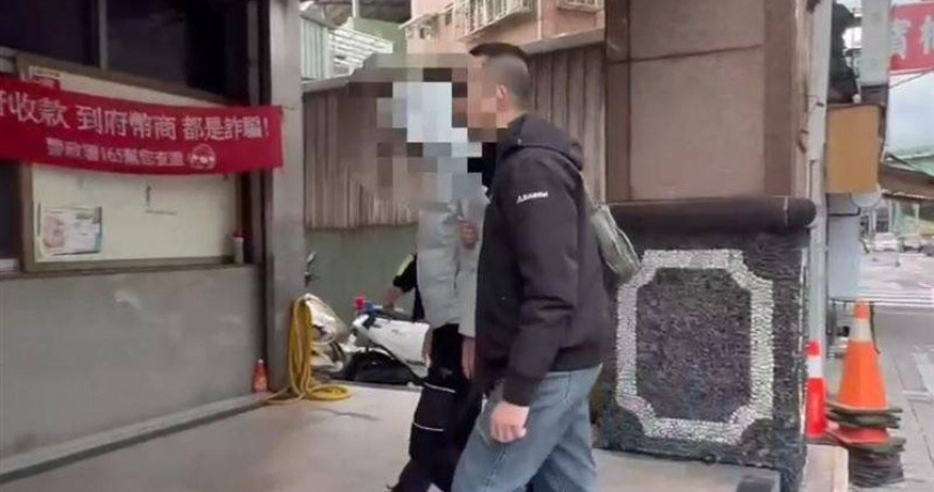 三重男遭機車雙煞埋伏砍殺，警7小時破案逮人。（ 圖／翻攝畫面）