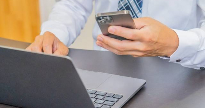 中國一名保險員因為欠債，以虛假理財產品詐騙63人，包含許多親朋好友。（示意圖／翻攝自photoAC）