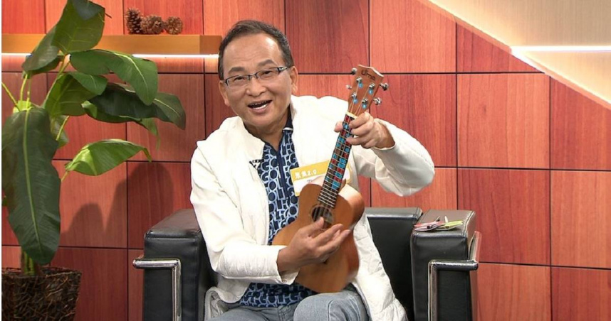 孔鏘在《聚焦2.0》節目上分享健康狀況，透露近期右腳不明原因腫脹。（圖／年代提供）