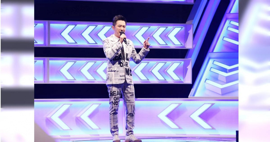 主持人哈林和趙樹海鬥嘴，逗笑現場眾人。（圖／公視提供）