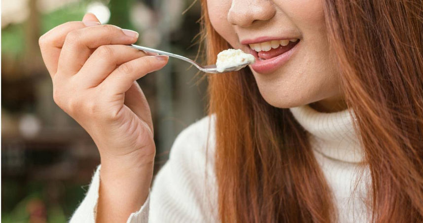 原PO分享台灣人在韓國用餐的特殊習慣。（示意圖／Pexels）