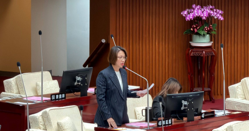 台北市議員林延鳳5日揭露，台北市一間特教幼兒園發生教保員在校車上不當管教特教生的事件。（圖／林延鳳辦公室提供）