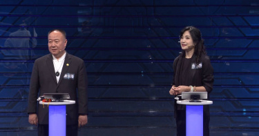 方季惟（右）、謝沅瑾上是高中同學。（圖／公視提供）