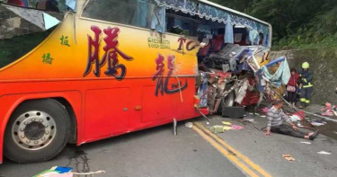 撞山壁釀6死!遊覽車爆「結構有問題」 林佳龍下令召回718輛同廠車