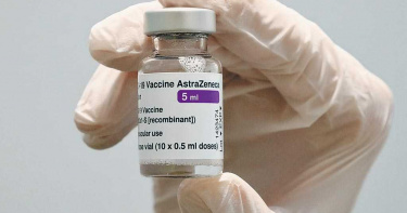 血栓列「極罕見」副作用 AZ疫苗開放旅遊門診!釋出1萬劑自費接種