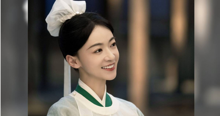 吳謹言為劇學習古箏。（圖／中視提供）