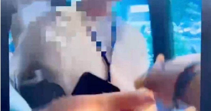 松山警與遭詐的陳男攜手合作，成功埋伏逮捕面交車手。（圖／翻攝畫面）