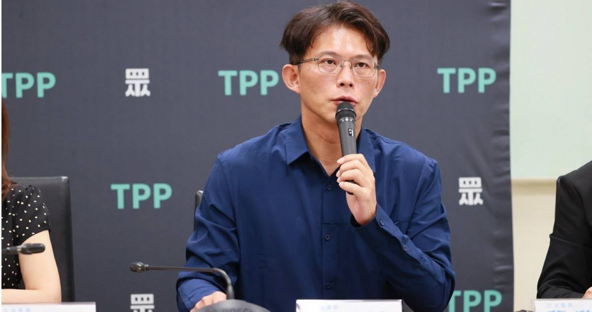 民眾黨主席黃國昌17日表示，自己已多次強調國安簡報涉及國家機密部分不用直播，痛批民進黨發言人吳崢造謠。（圖／民眾黨提供）