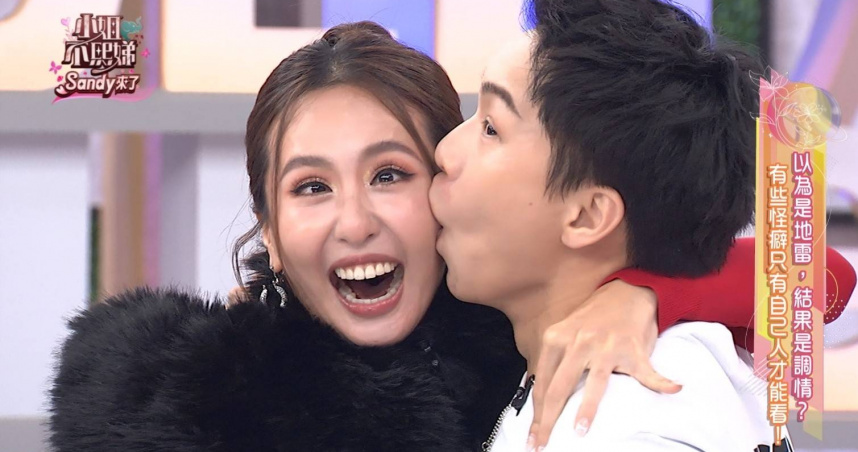 派翠克找來薔薔示範「吸女友臉頰」怪癖。（圖／東森提供）