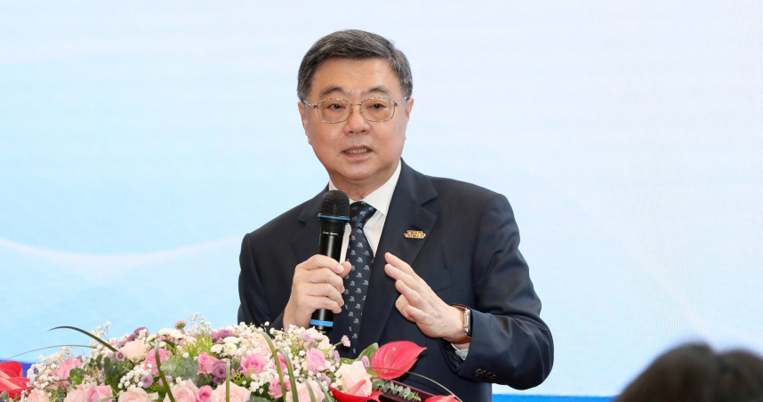 行政院長卓榮泰19日出席「台灣機器人與智慧自動化展」，並表示希望跟韓國瑜共同嚴肅面對憲法，來解決憲政平衡、恢復憲政秩序。（圖／方萬民攝）