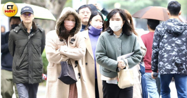 寒流持續發威，全台共有69人OHCA，其中10人經急救後恢復呼吸心跳。（圖／方萬民攝）