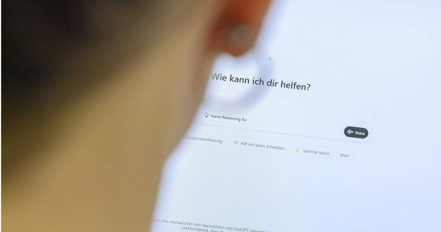 日本驚傳一起未成年者濫用生成AI進行大規模非法存取的事件。（示意圖／達志／美聯社）