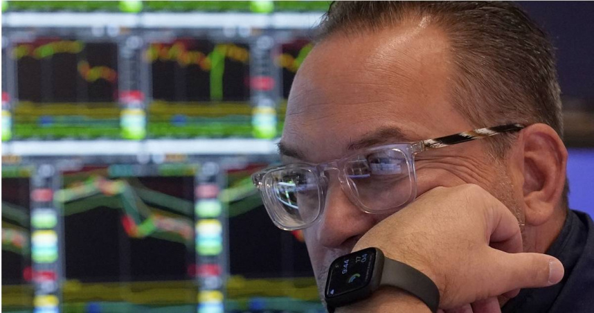 川普宣布的全面性進口稅政策已導致金融市場震盪，引發美國經濟衰退的憂慮，並顛覆全球貿易體系。（圖／達志／美聯社）