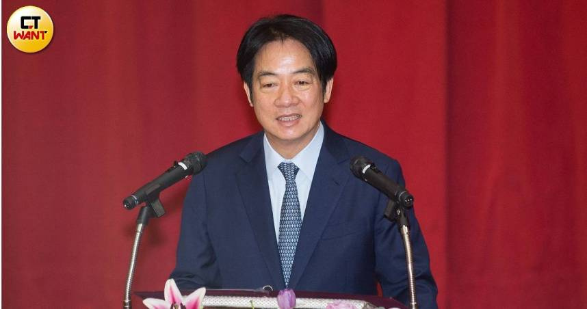 民眾黨秘書長周榆修12日接獲總統府秘書長潘孟安來電，總統賴清德訂18日邀民眾黨主席黃國昌及周榆修共商國是。（圖／黃威彬攝）