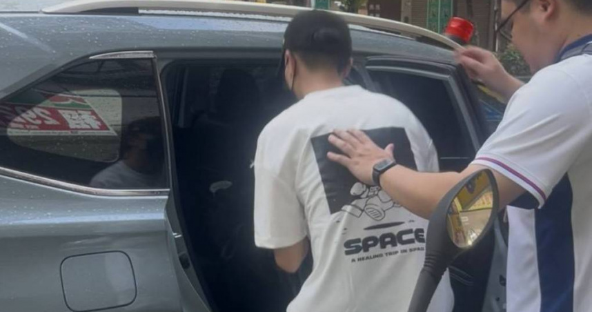 李正皓19日遭人用辣椒水攻擊，警方持續向上追查，成功於23日逮補另3名犯嫌。（圖／翻攝畫面）