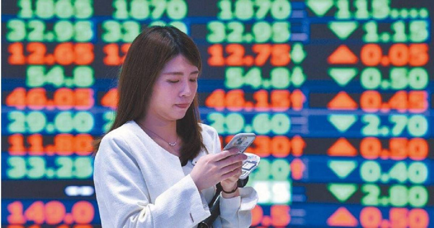 代工大廠廣達、全球封測龍頭日月光投控、IC設計大廠聯發科,將於本周除息。(圖/報系資料照)